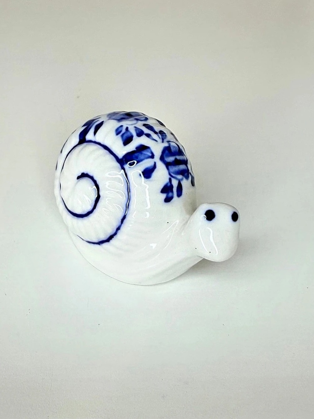 Blue & White Snail Decor